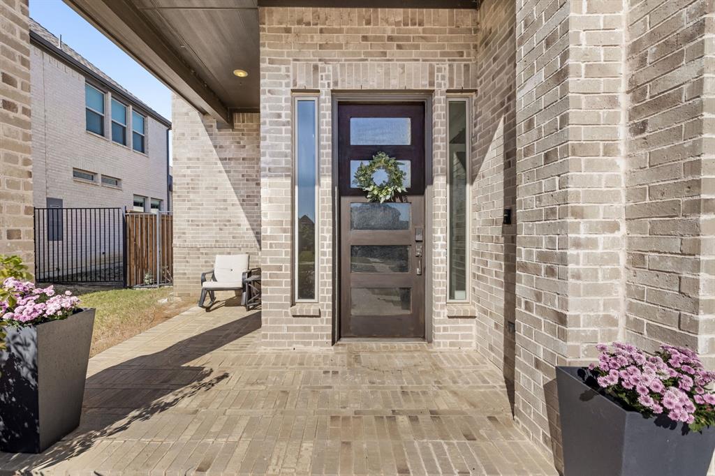 2270 English Ivy Road