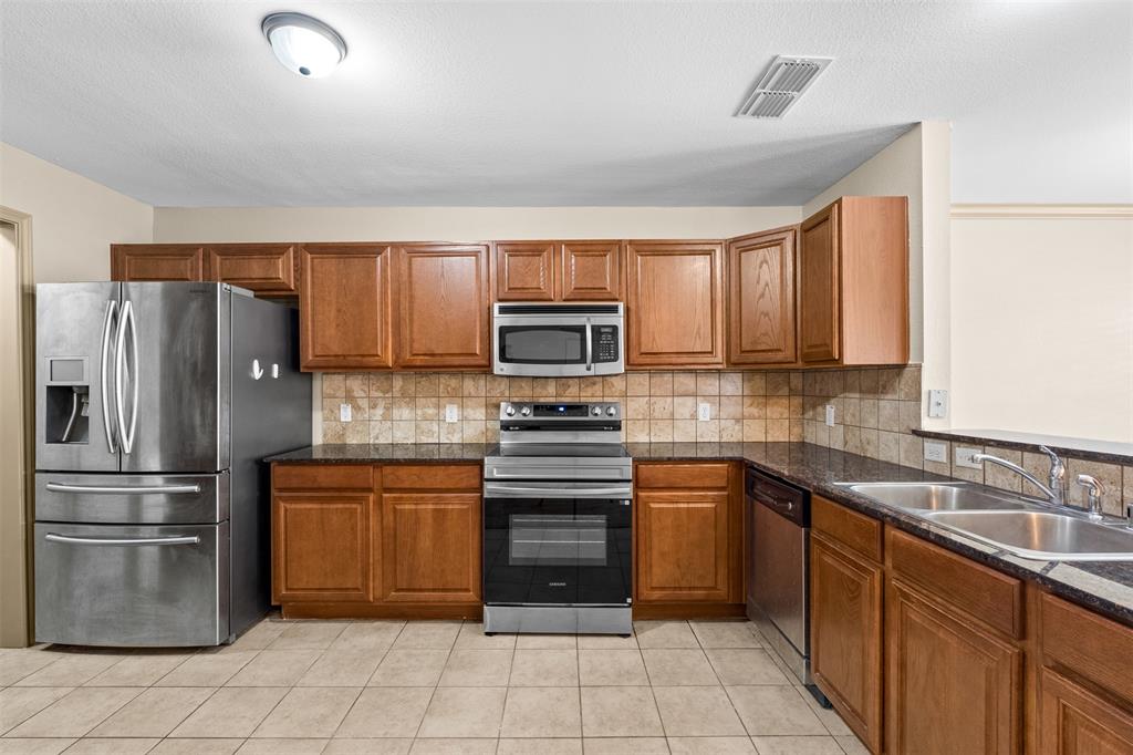 Newport Village At Trinity - Residential