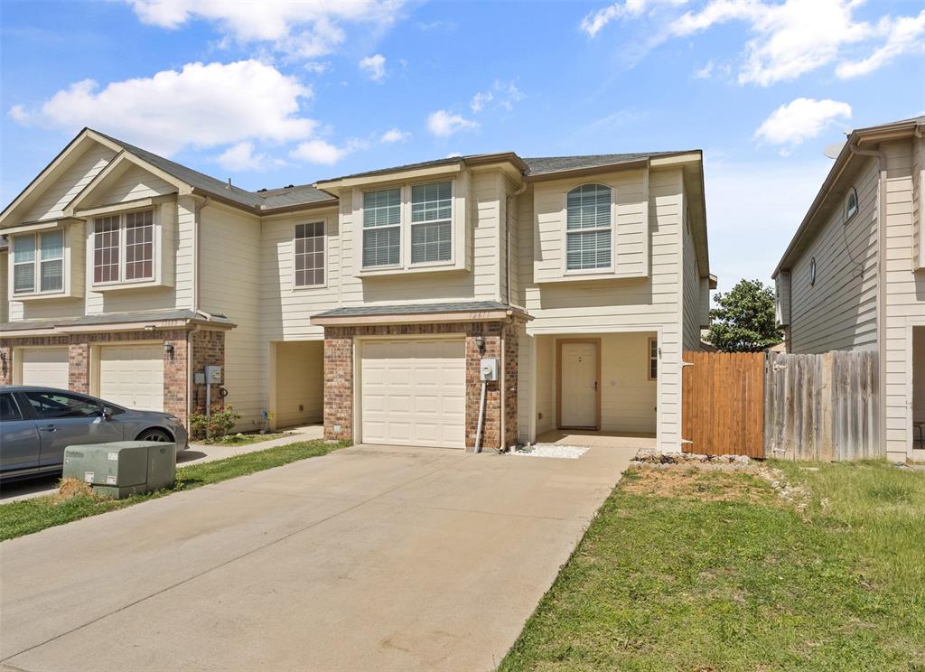 Newport Village At Trinity - Residential