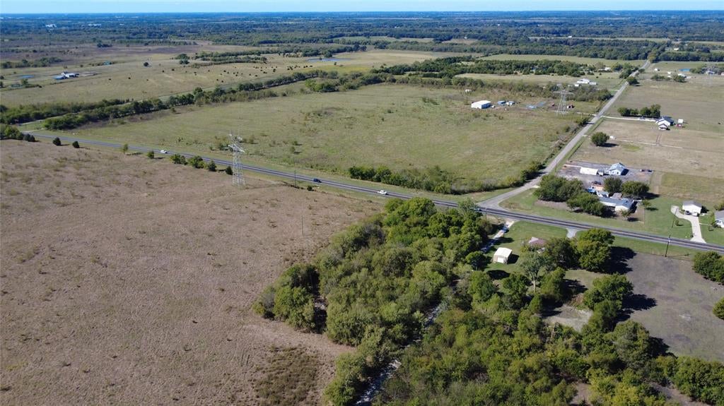 147 Private Road 4330