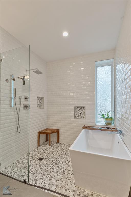 Pk Lake - Residential