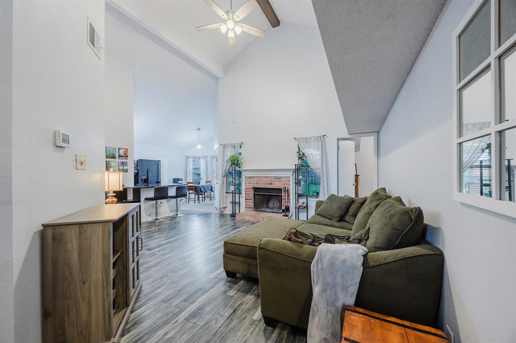 3305 Plantation Lane