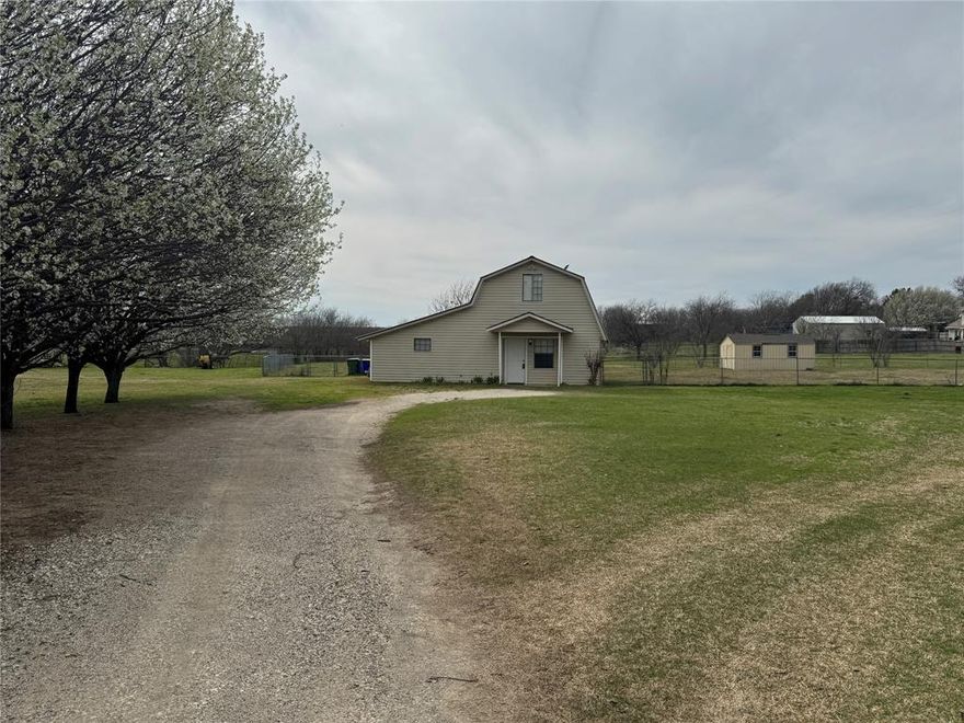 1 Bedroom, 1 Full Bath, 1 Half Bath, Bardominium on .50 acre*New Construction can be built on in front or rear of barndominium, but must be attached. Conventional or Cash Only!