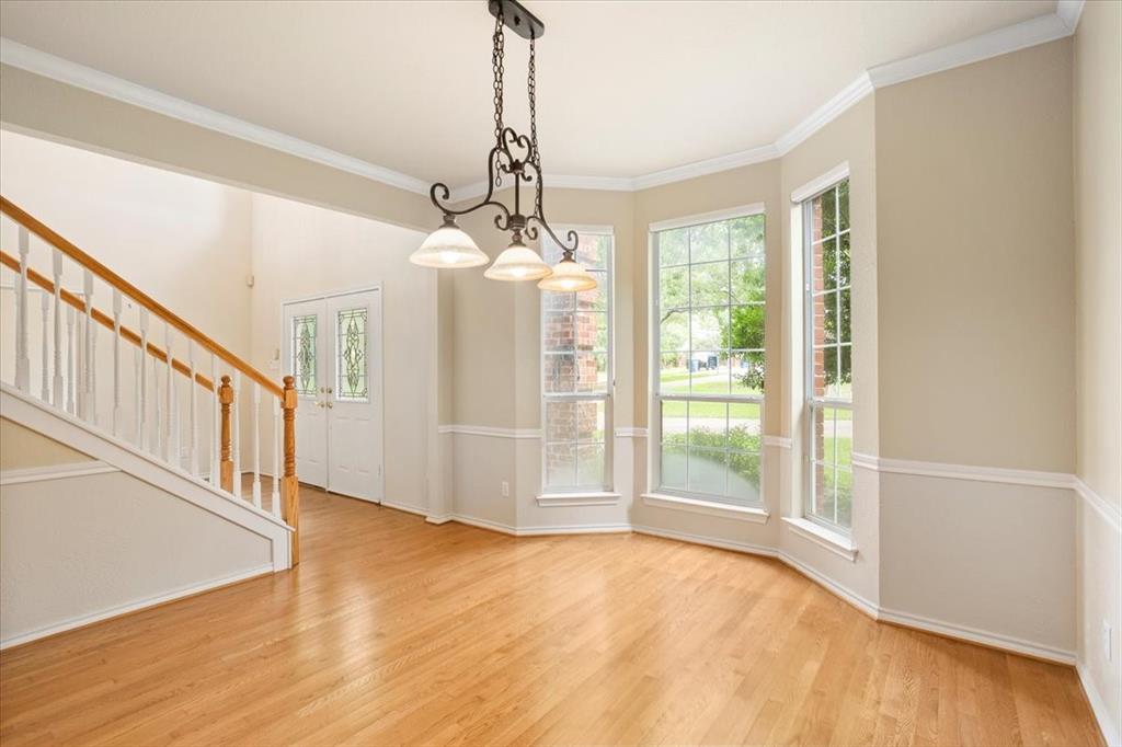 1642 Greenview Court