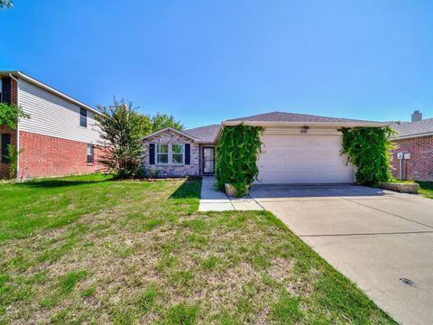 1928 Riverchase Lane Fort Worth TX 76247