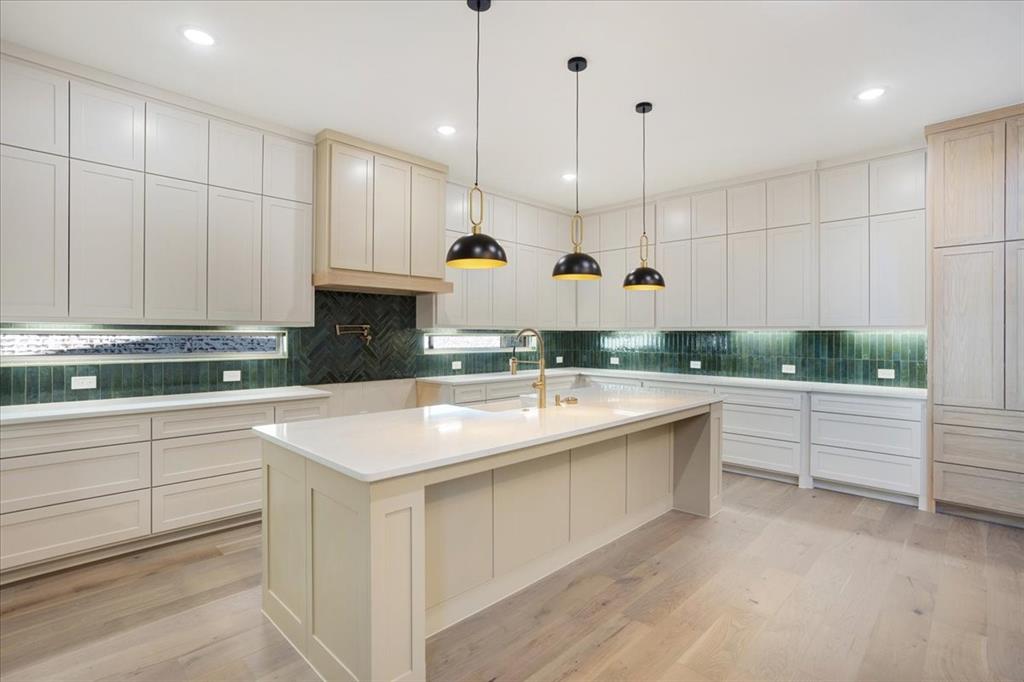 Saddle Creek - Residential