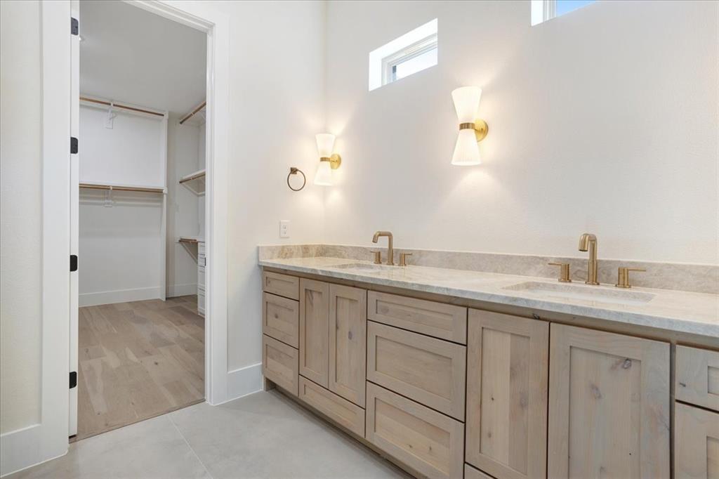 Saddle Creek - Residential