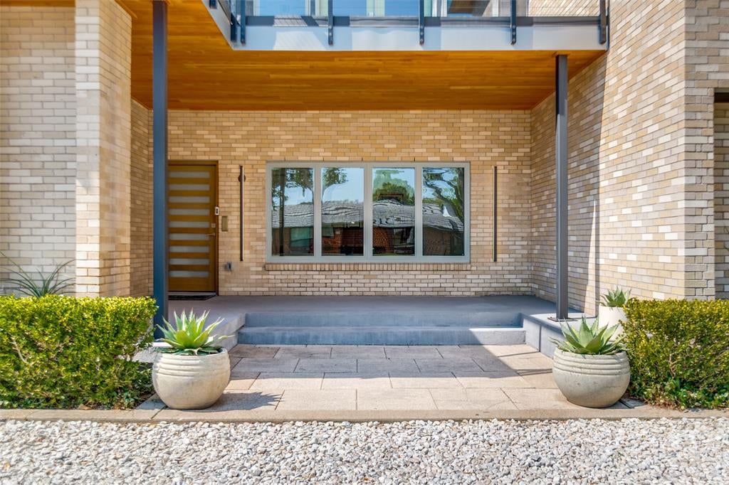 515 Aqua Drive