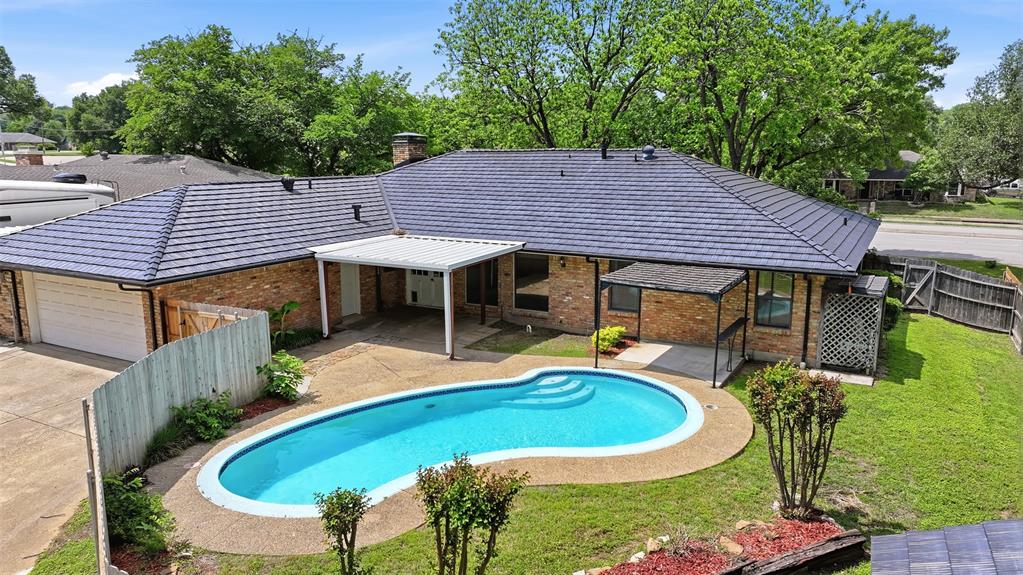 1814 N Carrier Parkway