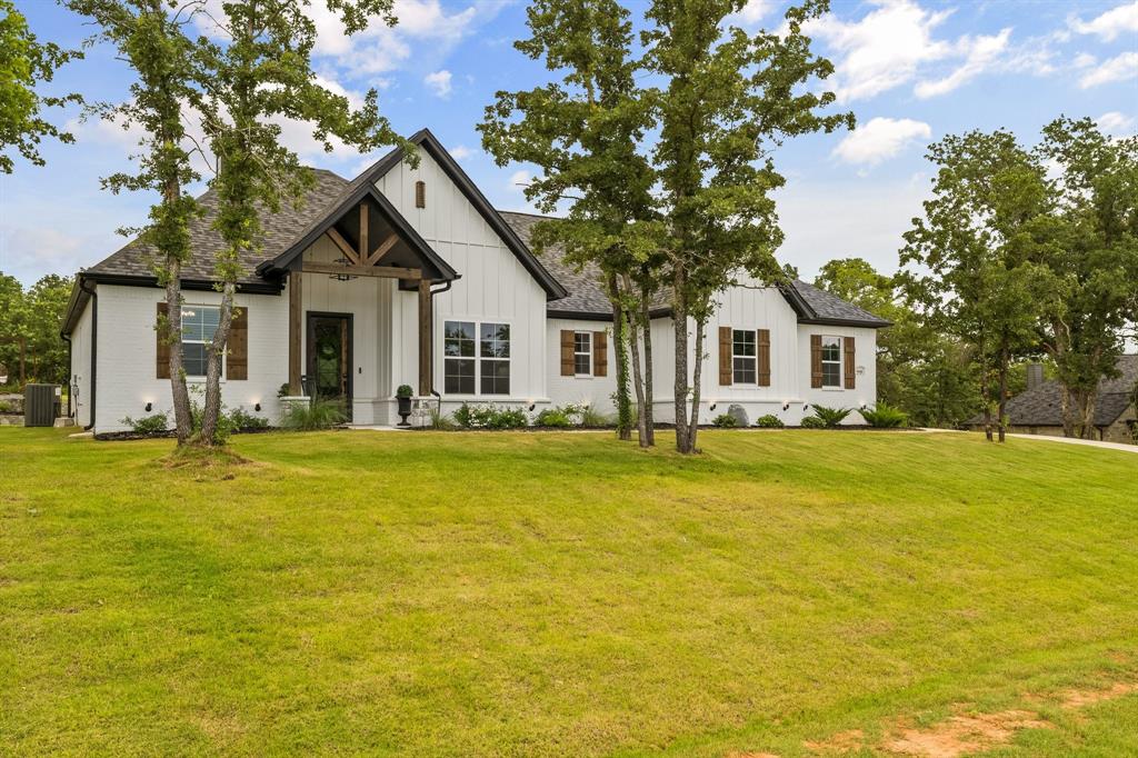 9041 Valley Oak Court