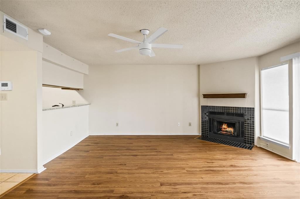 Cambridge Condos Ph 01 03 - Residential