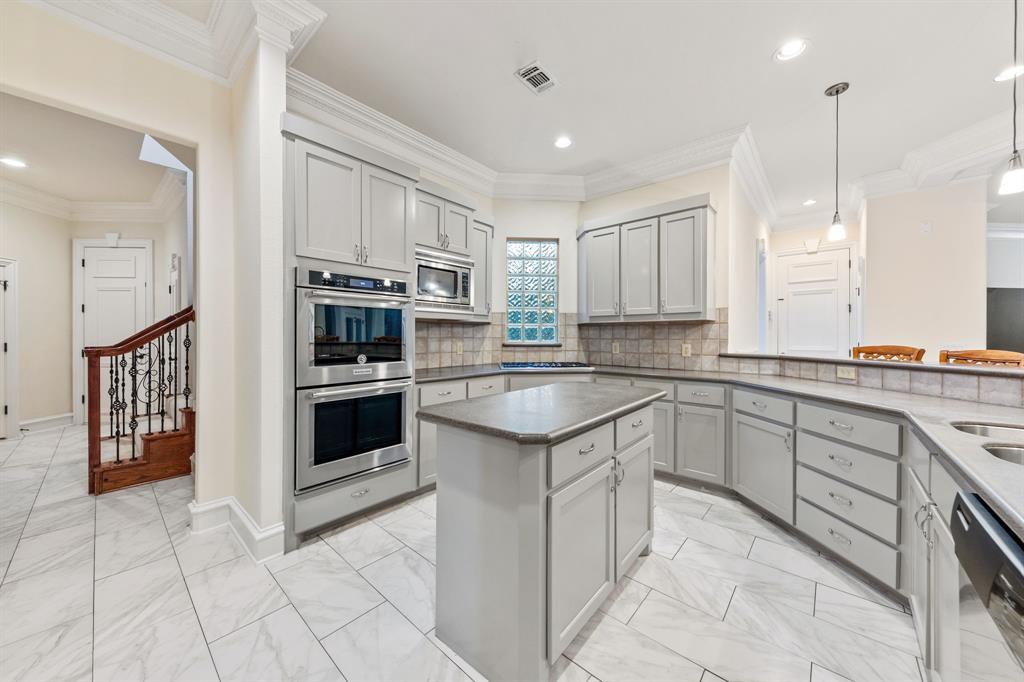 Regents Park - Residential