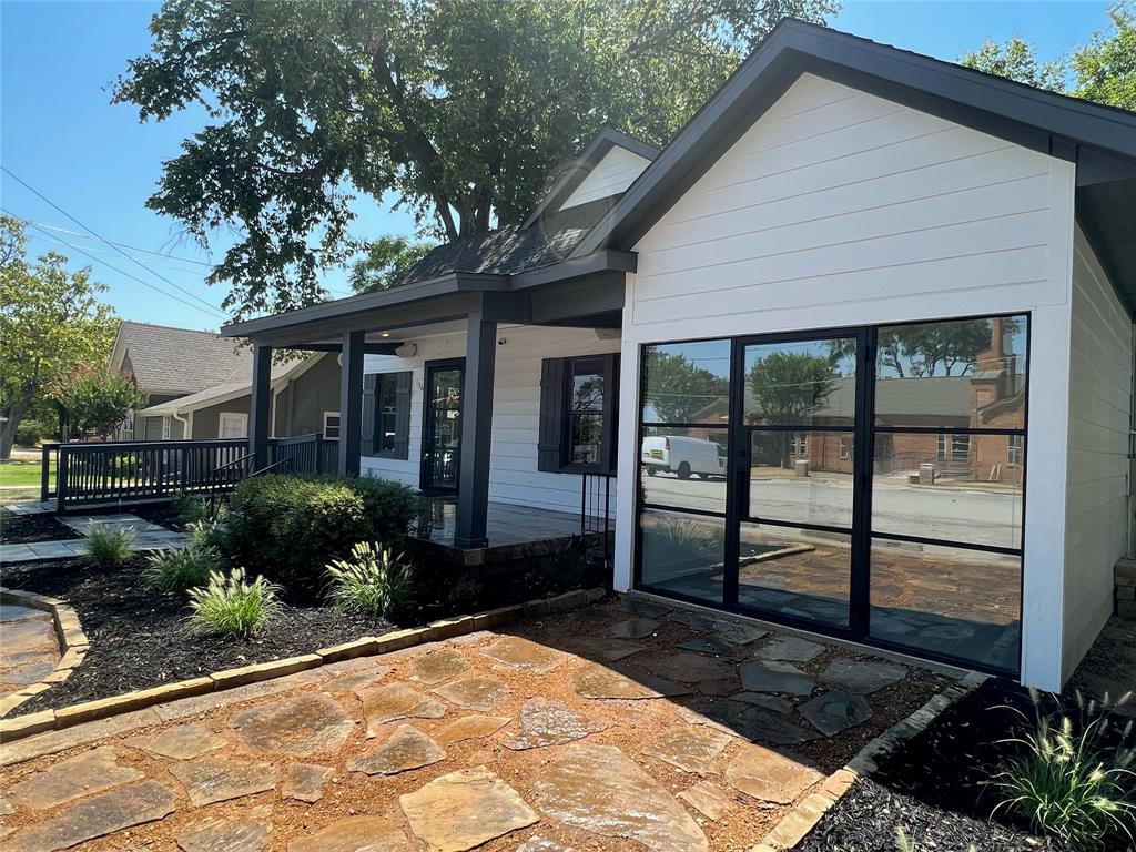 Keller City Add - Commercial Sale