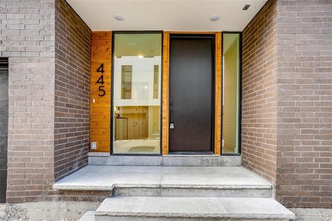 445 W Morphy Street Fort Worth TX 76104