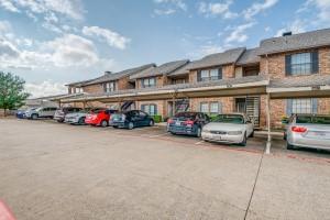 Quorum View Condo Bldg K - Residential