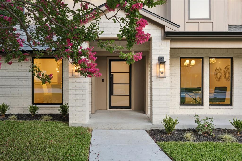 13636 Rolling Hills Lane