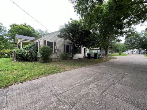 A home in Waxahachie