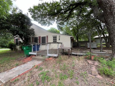 A home in Waxahachie