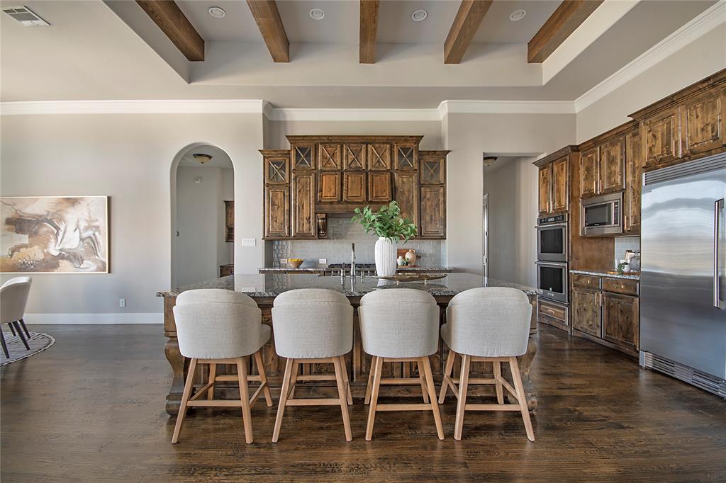755 Kenwood Trail