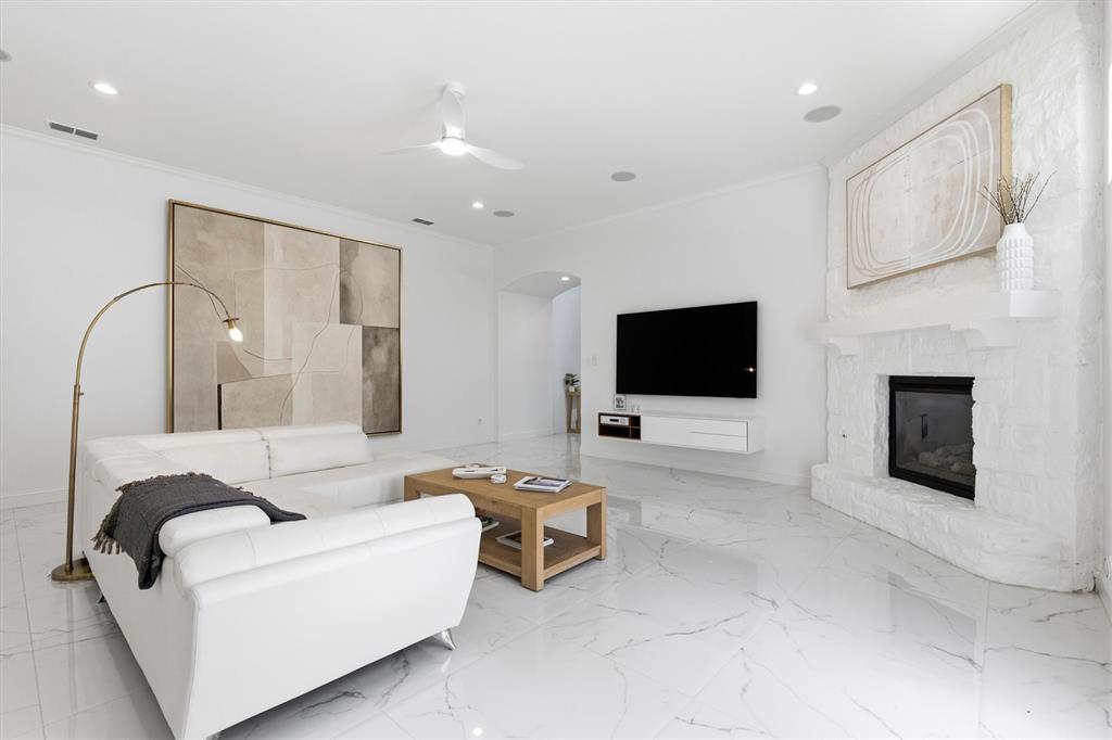 4311 Verde Lane