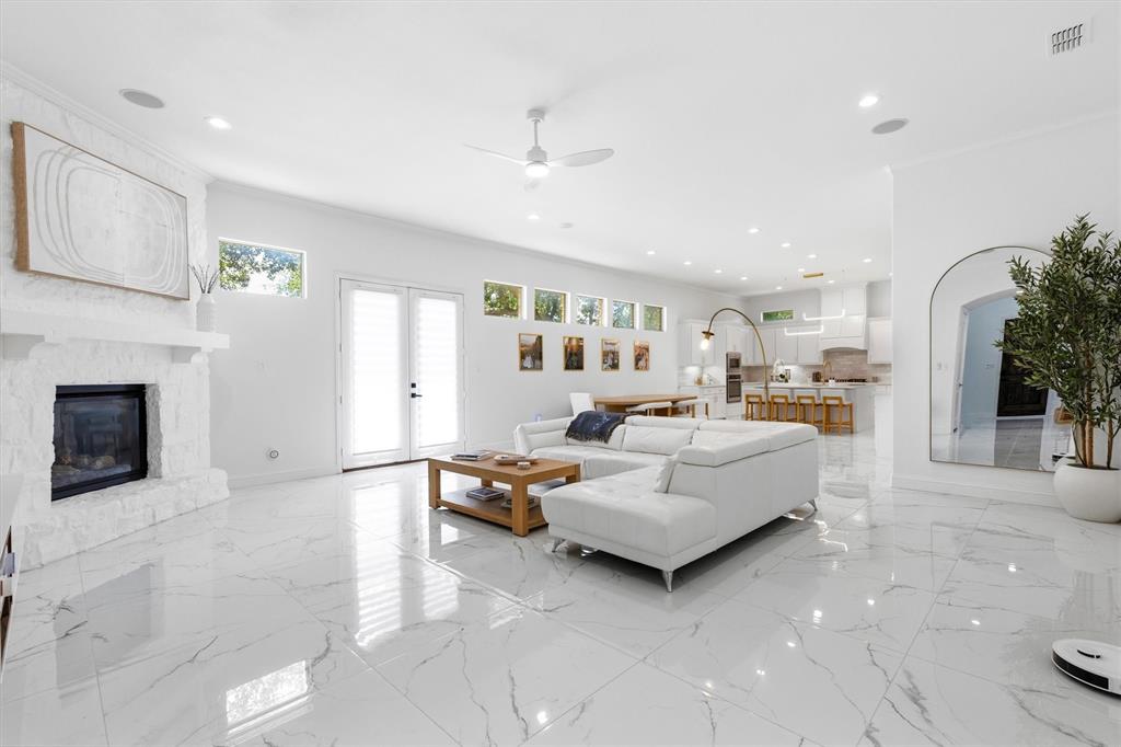 4311 Verde Lane