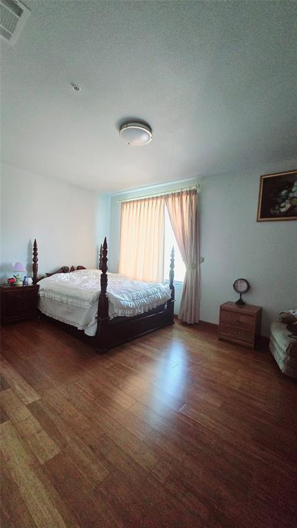 1220 Tmv Condo - Residential