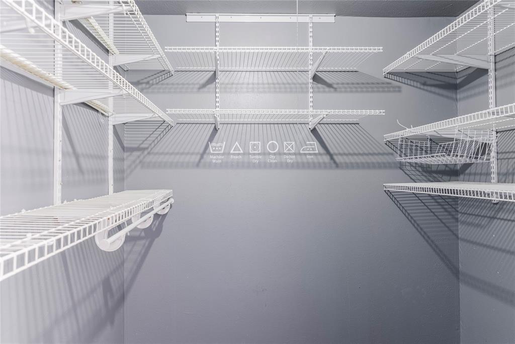 Two Holland Place Condo - Residential