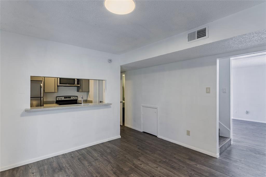 Two Holland Place Condo - Residential