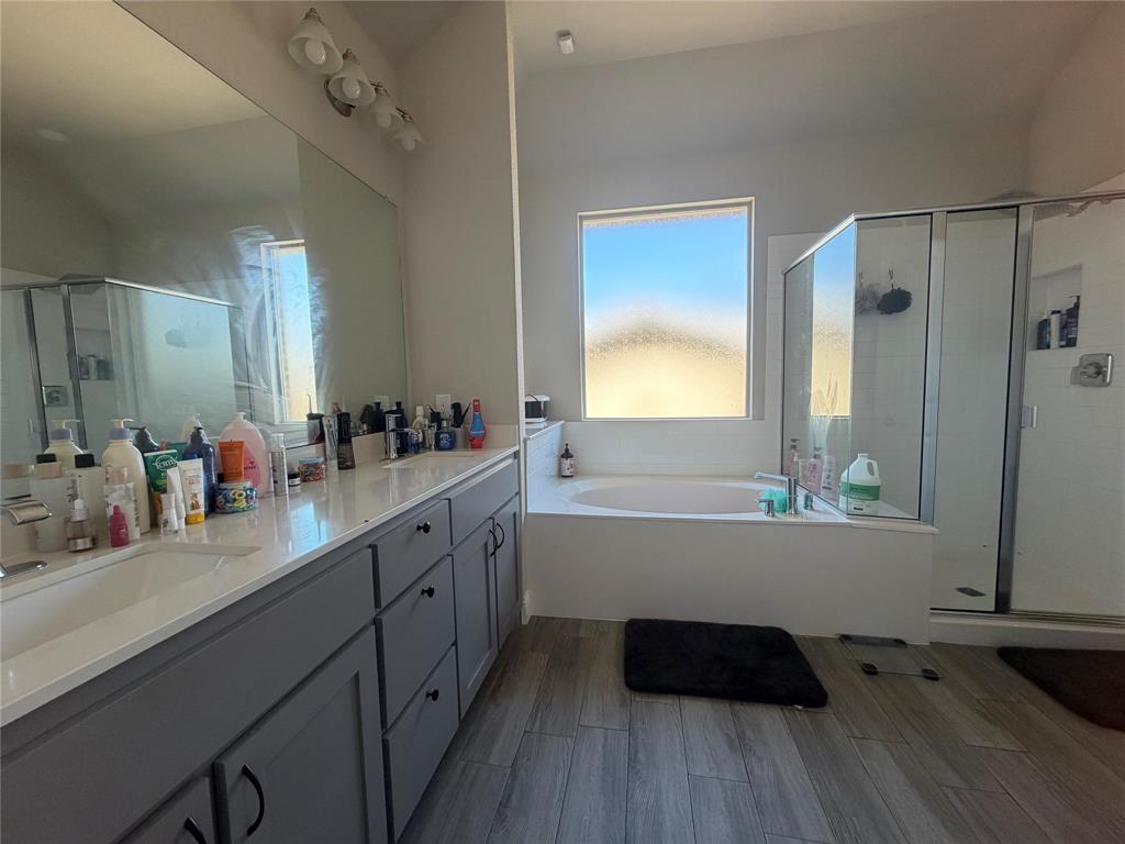 The Alcove at Hickory Creek - Residential