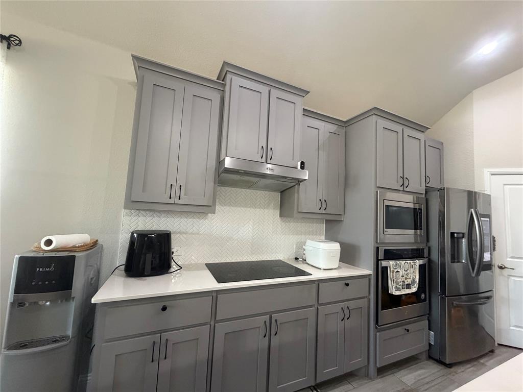 The Alcove at Hickory Creek - Residential