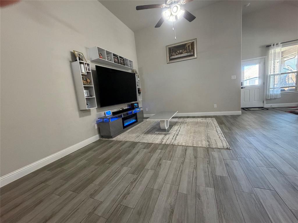 The Alcove at Hickory Creek - Residential