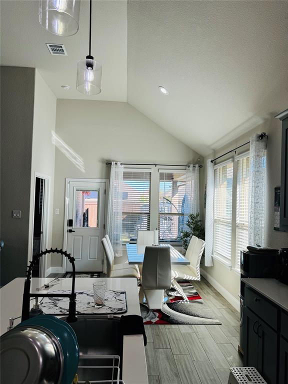 The Alcove at Hickory Creek - Residential