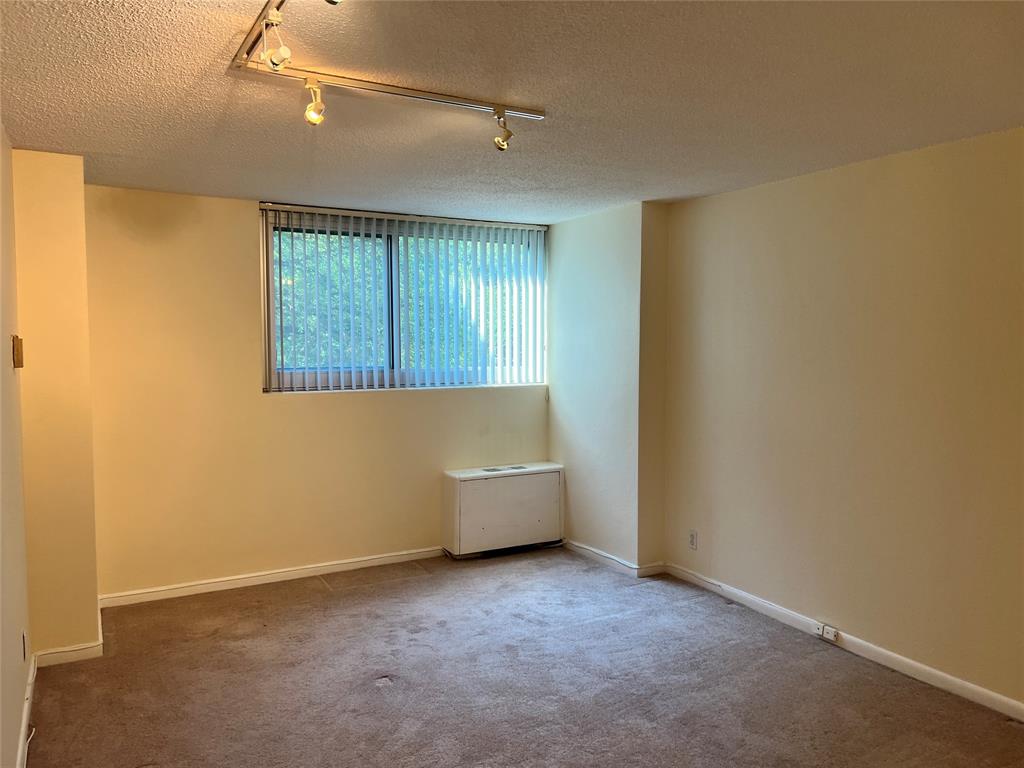 Twenty-One Turtle Creek Condo - Residential Lease