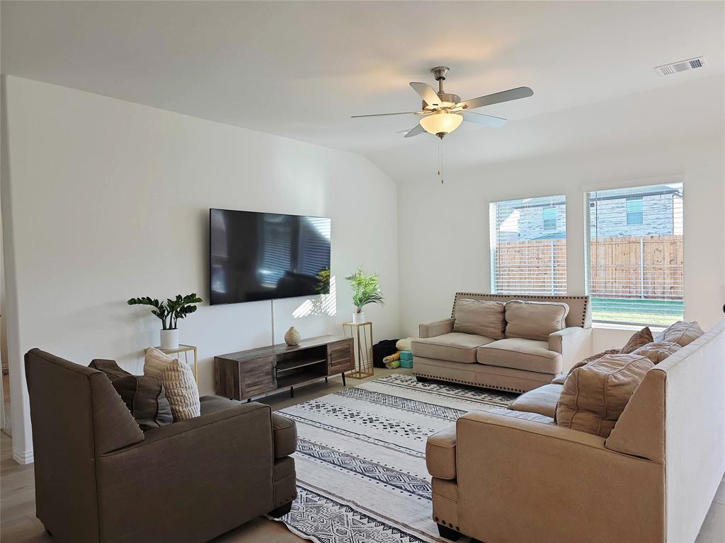 Simpson Xing Ph 4 - Residential Lease