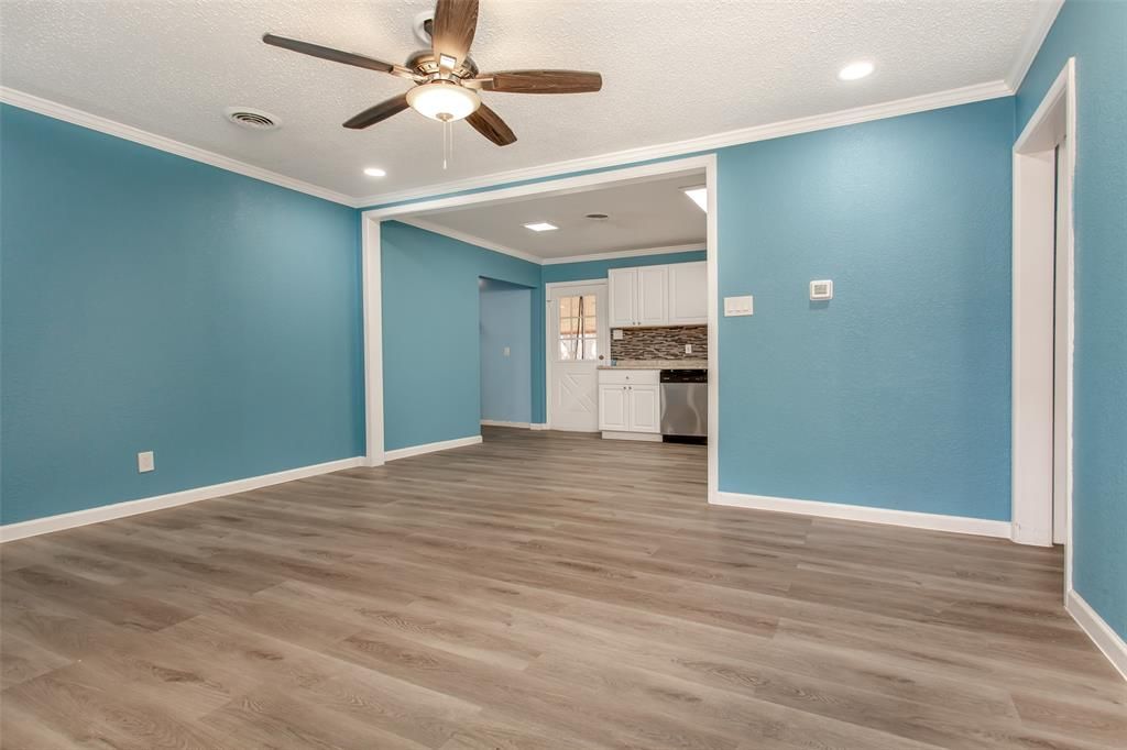 Photo of 926 Powell Road, Mesquite, TX 75149 (MLS # 21222624)