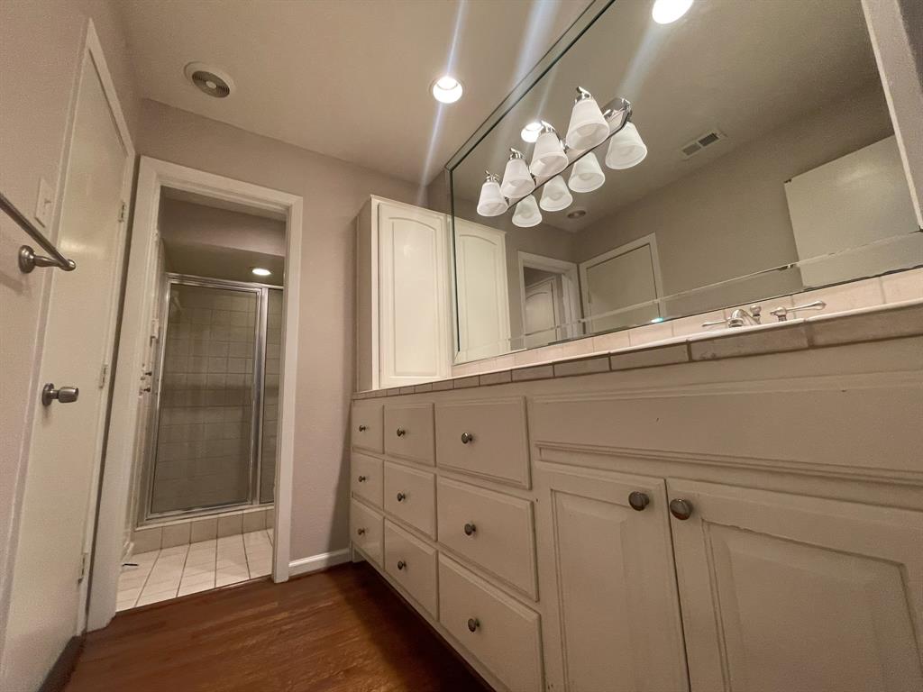 Oak Tree Village - Residential