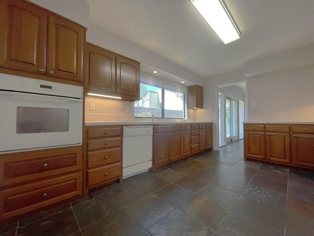 Oak Tree Village - Residential