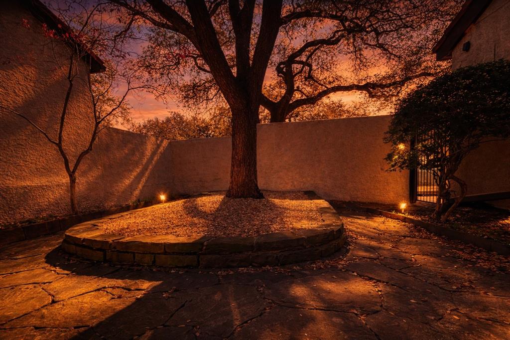 Oak Tree Village - Residential