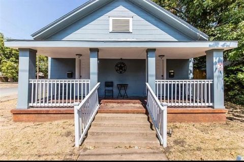 237-239 W Brooklyn Avenue Dallas TX 75208