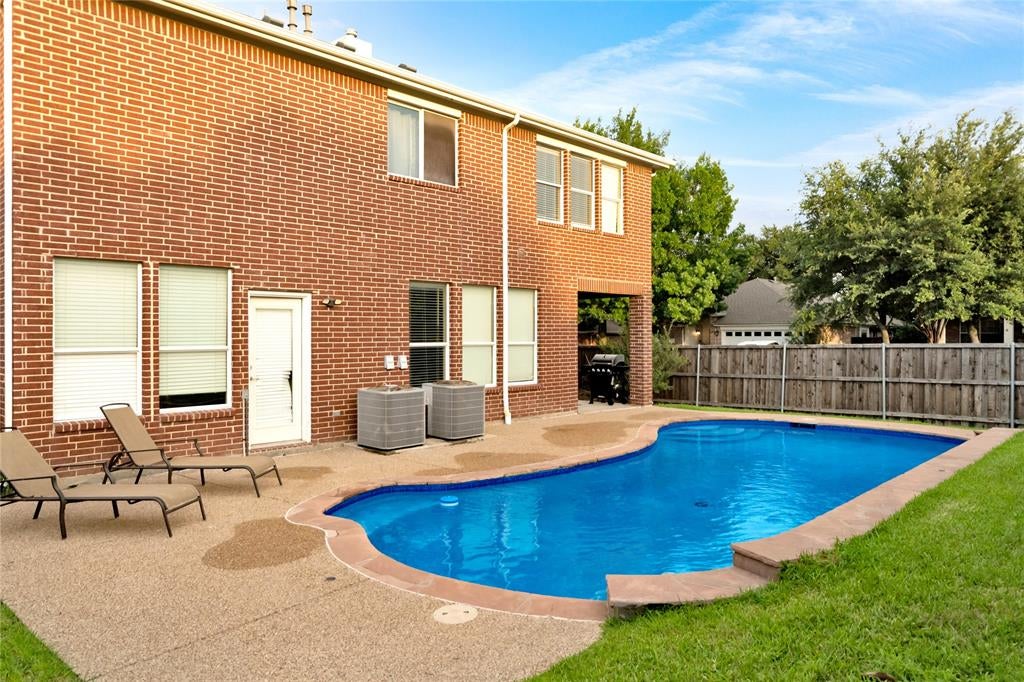 308 foxbury Drive