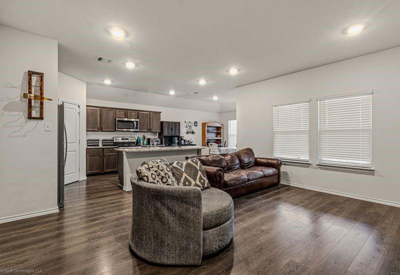 2330 Broken Bow Trail