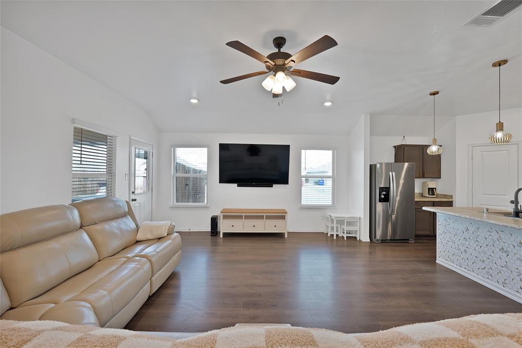 Verandah Ph 3b1 - Residential