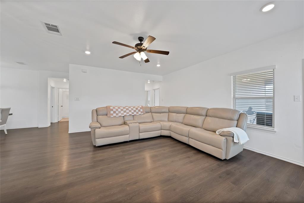 Verandah Ph 3b1 - Residential