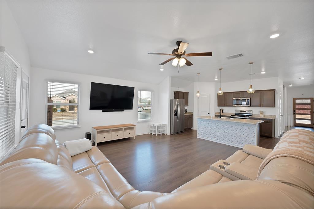 Verandah Ph 3b1 - Residential