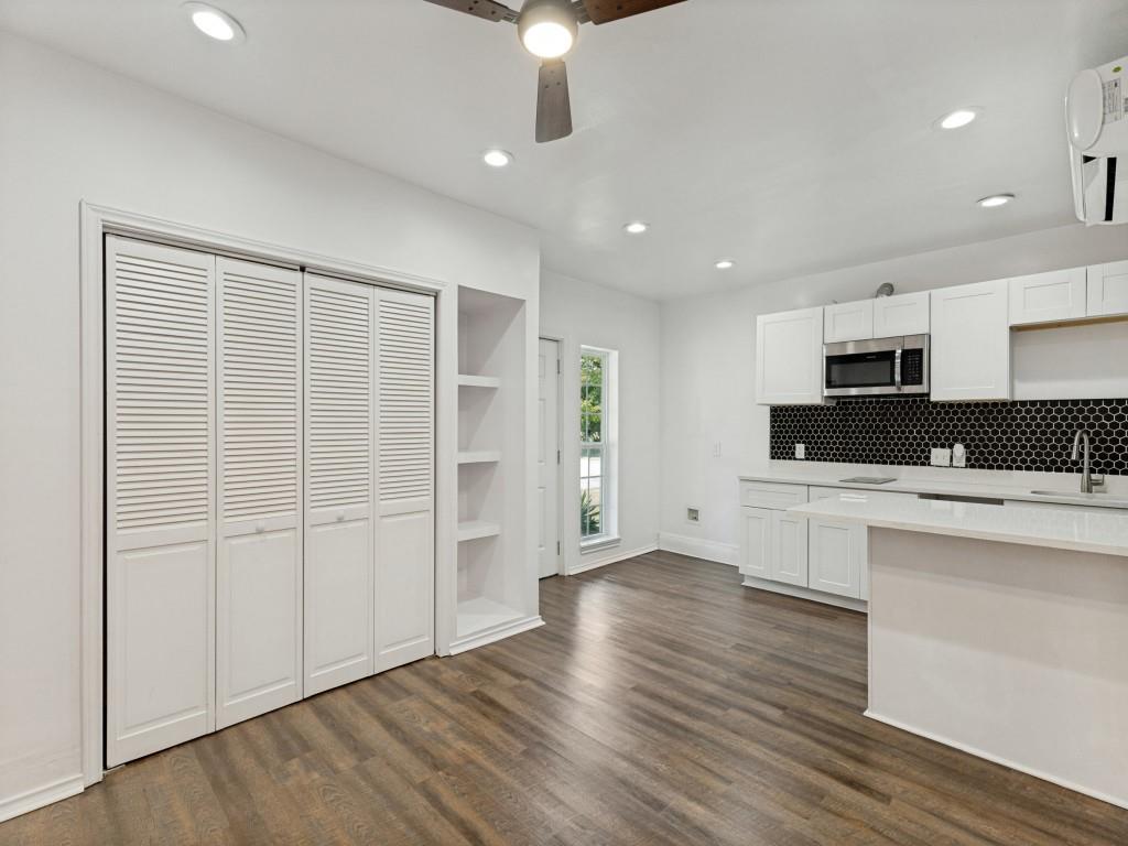 6924 Richardson Drive