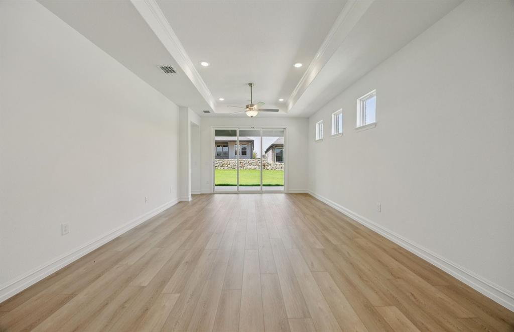 1249 Bogart Way