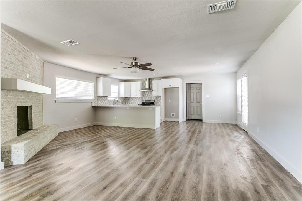 1016 Livingston Drive