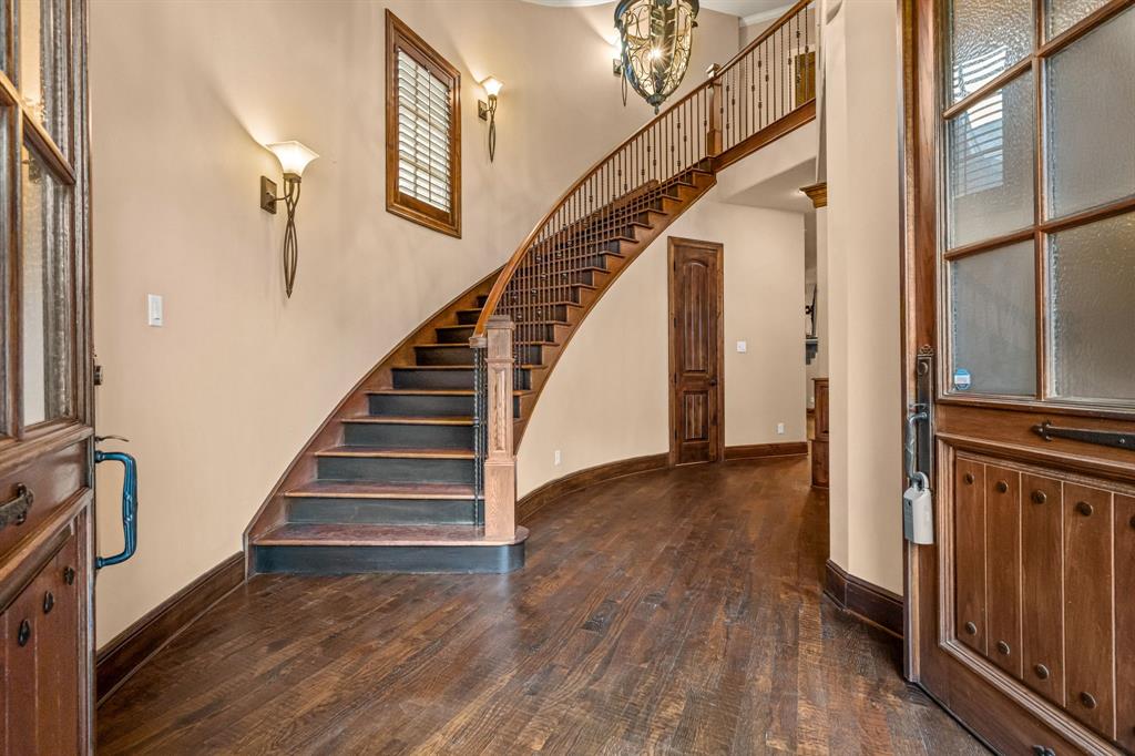 4532 Elm River Court