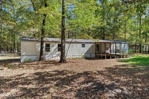 A home in Benton