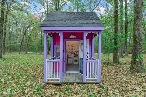 A home in Benton